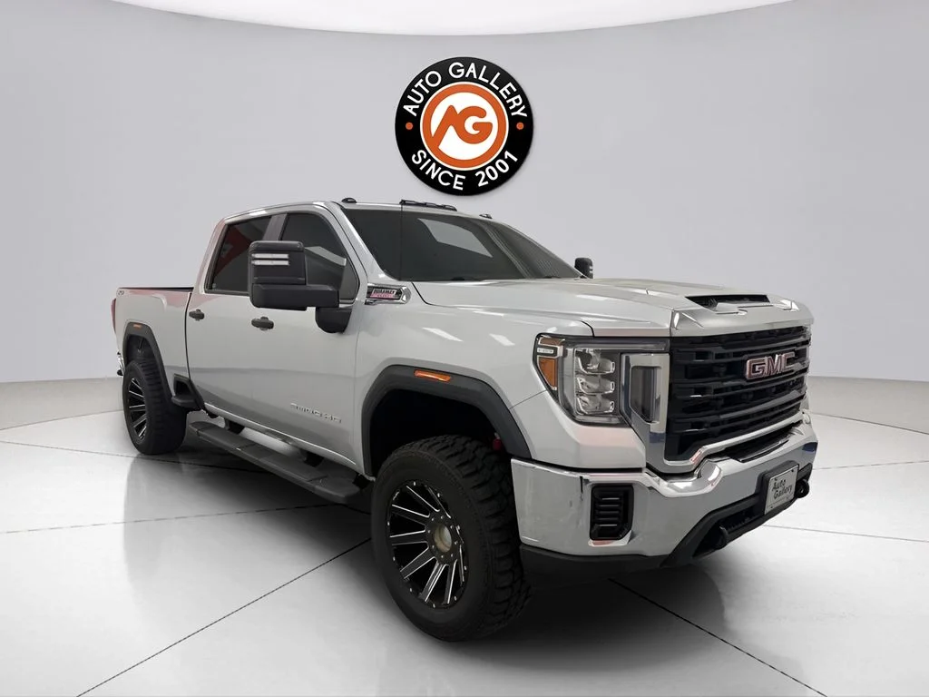 Used 2020 Silver GMC Base image 1