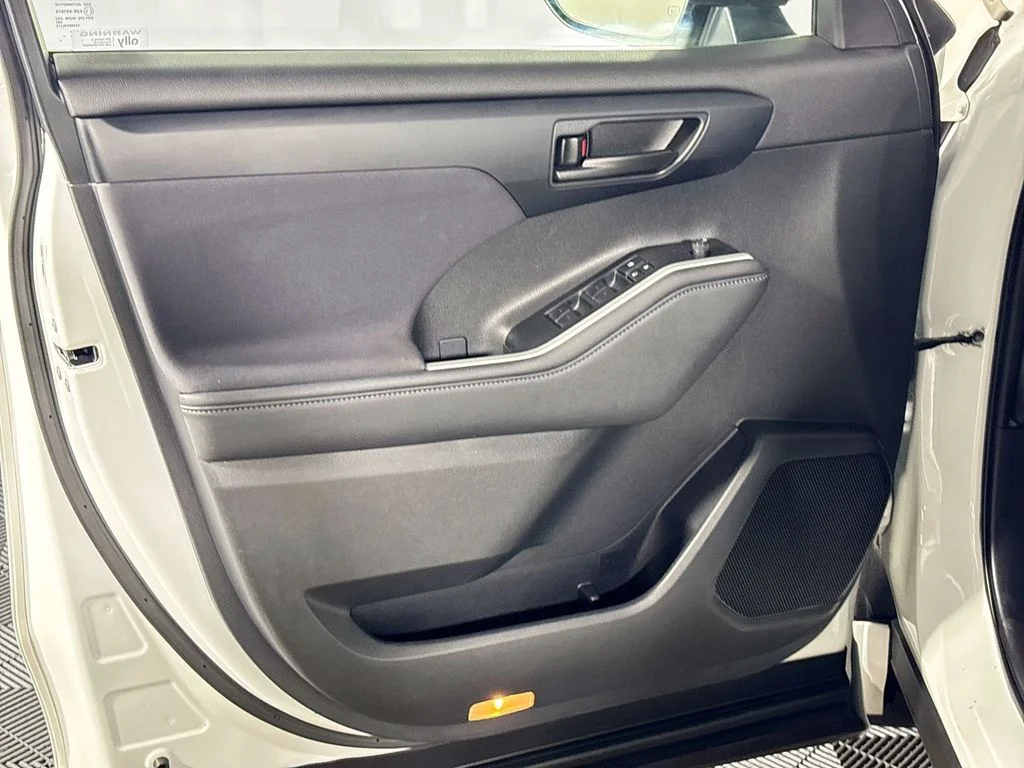 Used 2023 Beige Toyota L image 10