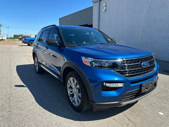 Used 2020 Blue Metallic Ford XLT image 5