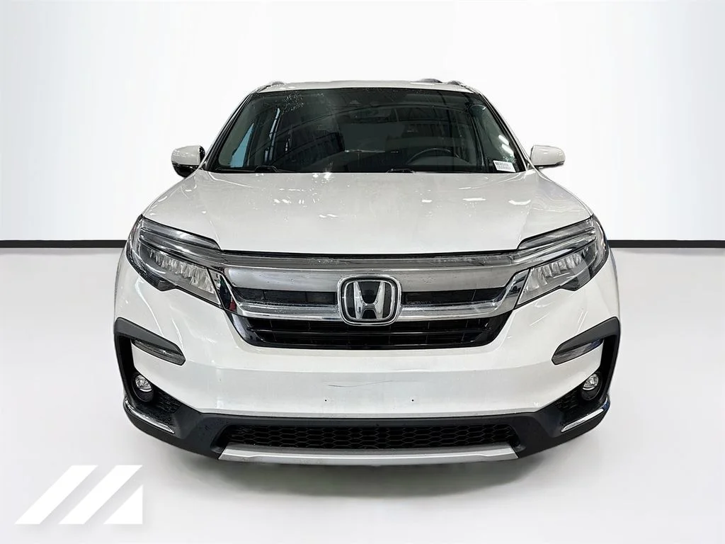 Used 2022 Honda Pilot Touring with VIN 5FNYF6H69NB085488 for sale in St. Louis Park, Minnesota