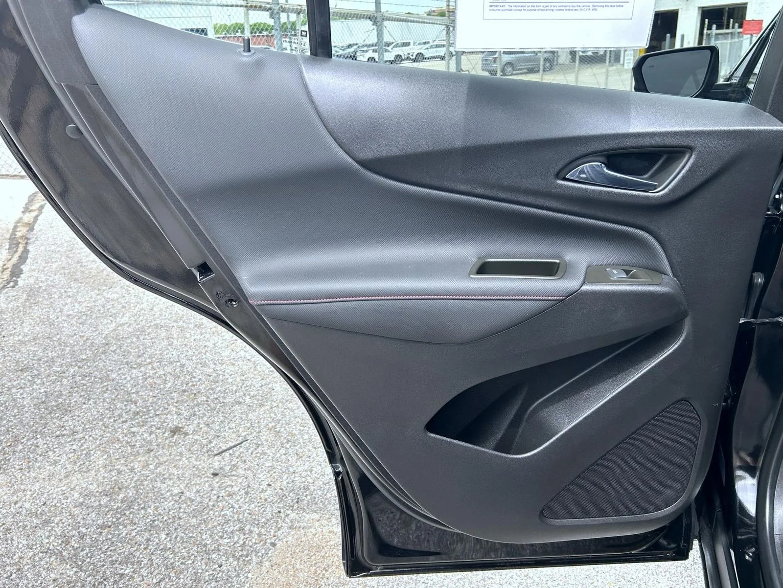2023 Chevrolet Equinox RS - Photo 17