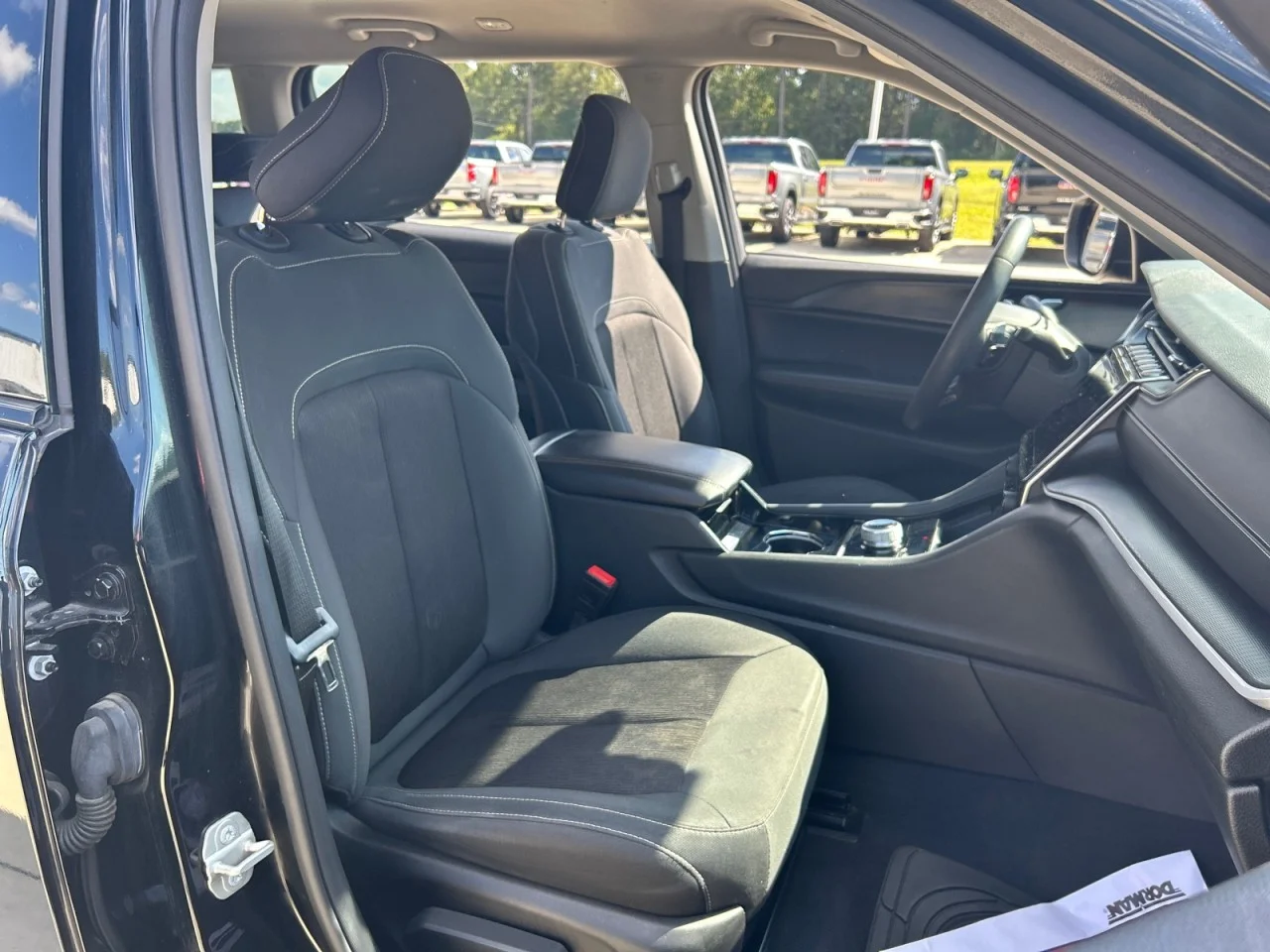 Used 2023 Black Jeep Laredo image 20