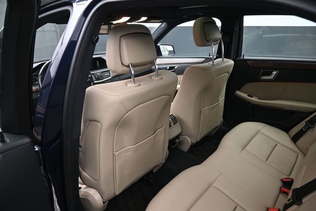 Used 2013  Mercedes-Benz E 350 image 25