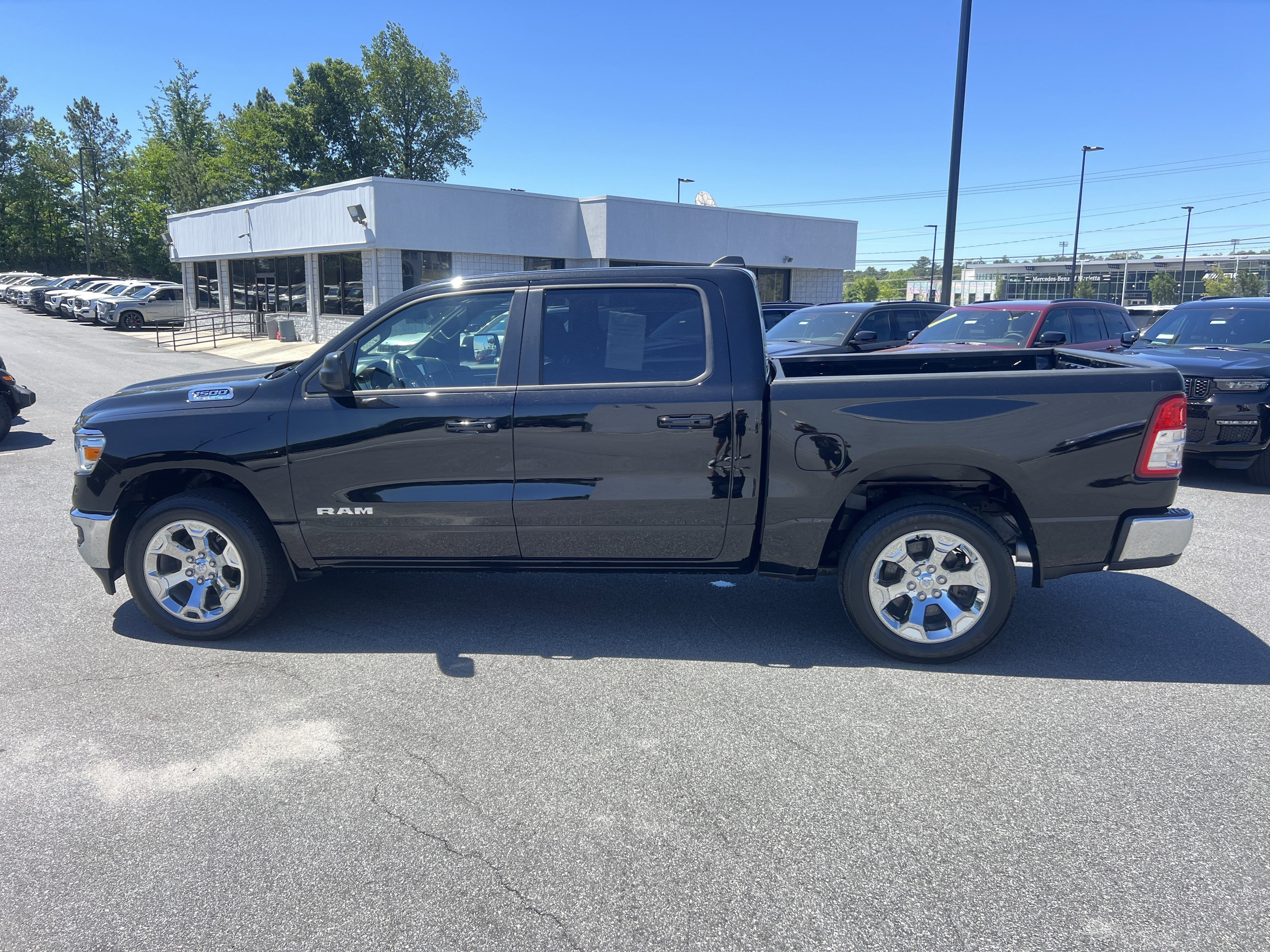 Used 2022 Diamond Black Crystal Pearlcoat Ram Big Horn image 4