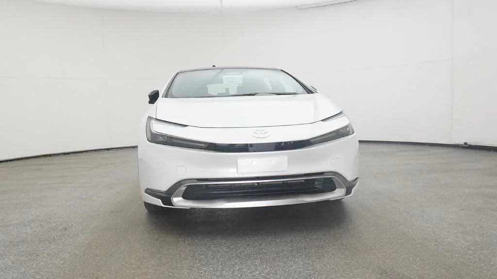 New 2026 Wind Chill Pearl Toyota XSE Premium image 35