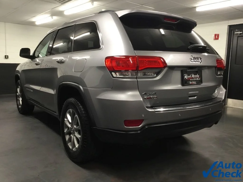 Used 2016 Silver Jeep Limited image 8