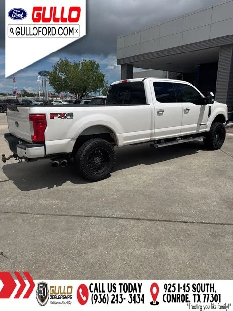 Used 2017 White Platinum Tri-Coat Metallic Ford Lariat image 3