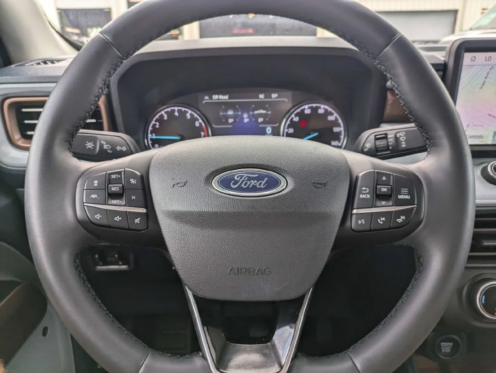 Used 2024 Gray Ford Lariat image 28