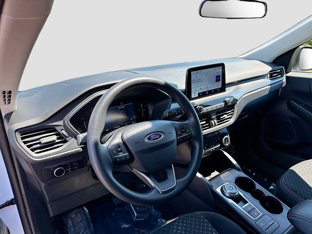 Used 2025 Oxford White Ford Active image 9