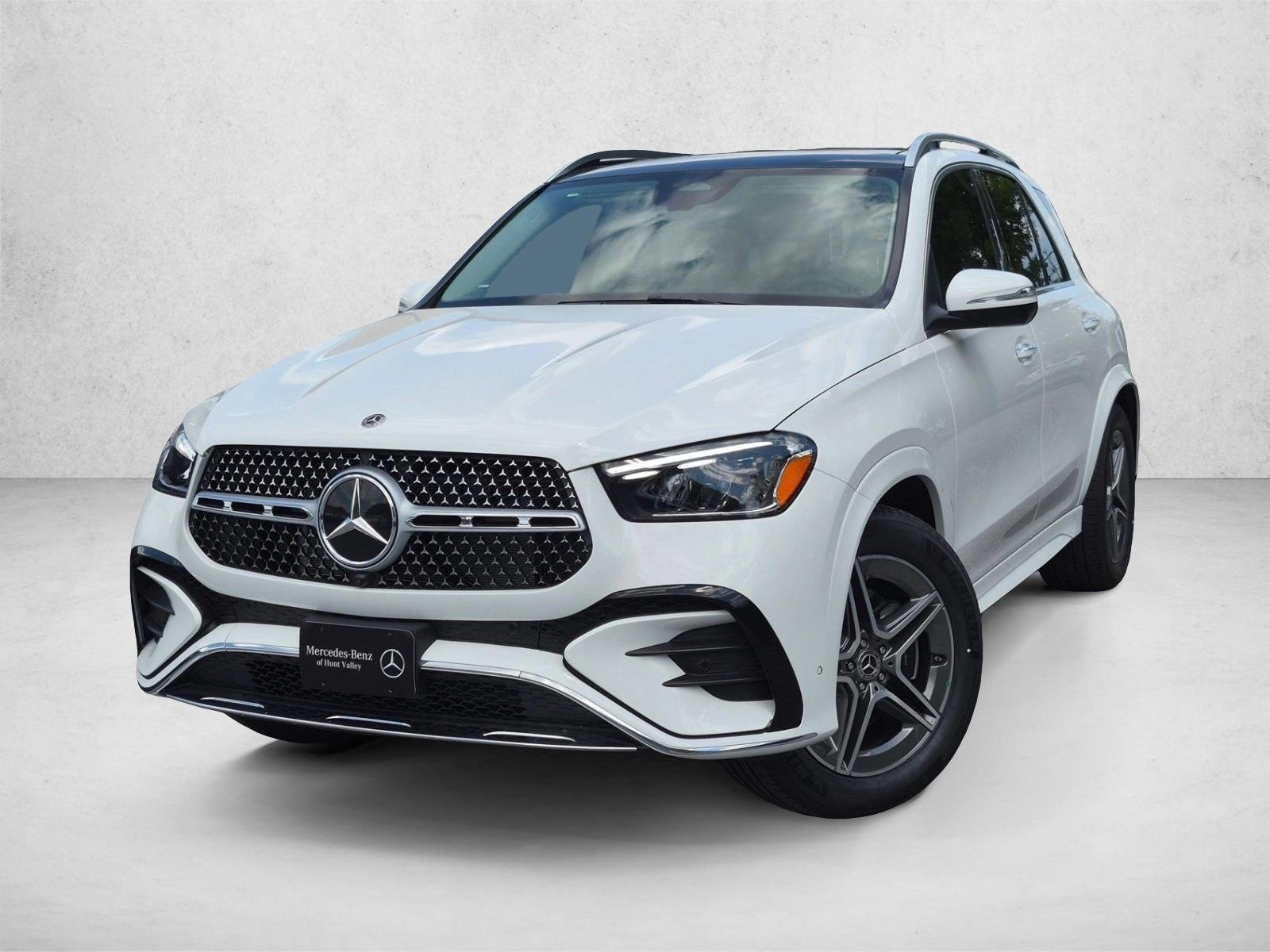 New 2026 Polar White Mercedes-Benz GLE450 image 1