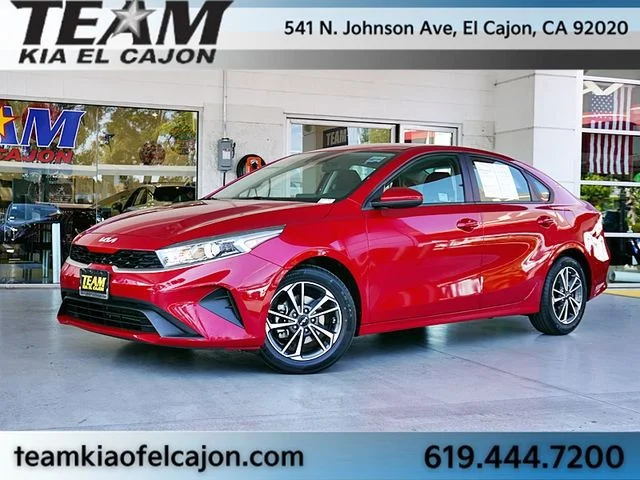 Certified Used 2022 Red Kia LXS image 2