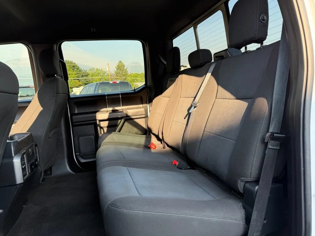 Used 2018 White Ford XL image 18