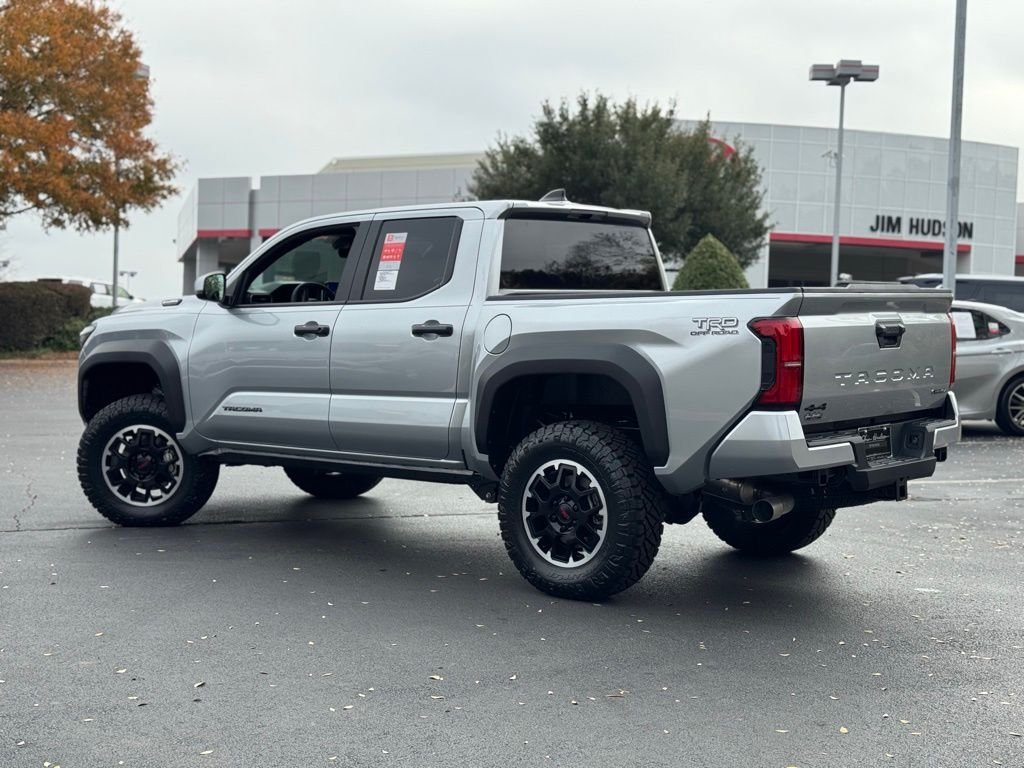 2025 Toyota Tacoma TRD Off Road - Photo 8