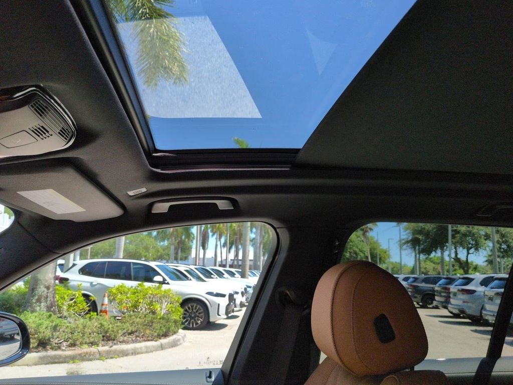 New 2026 Black Sapphire Metallic BMW xDrive40i image 20
