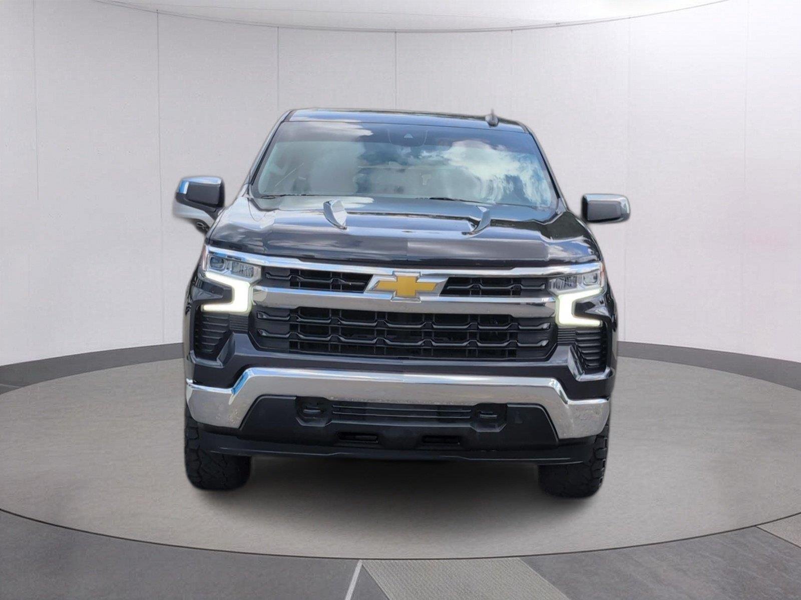 Used 2023 DARK ASH METALLIC Chevrolet LT image 9