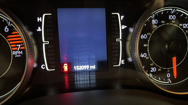 Used 2020 Diamond Black Crystal Pearlcoat Jeep Latitude image 10