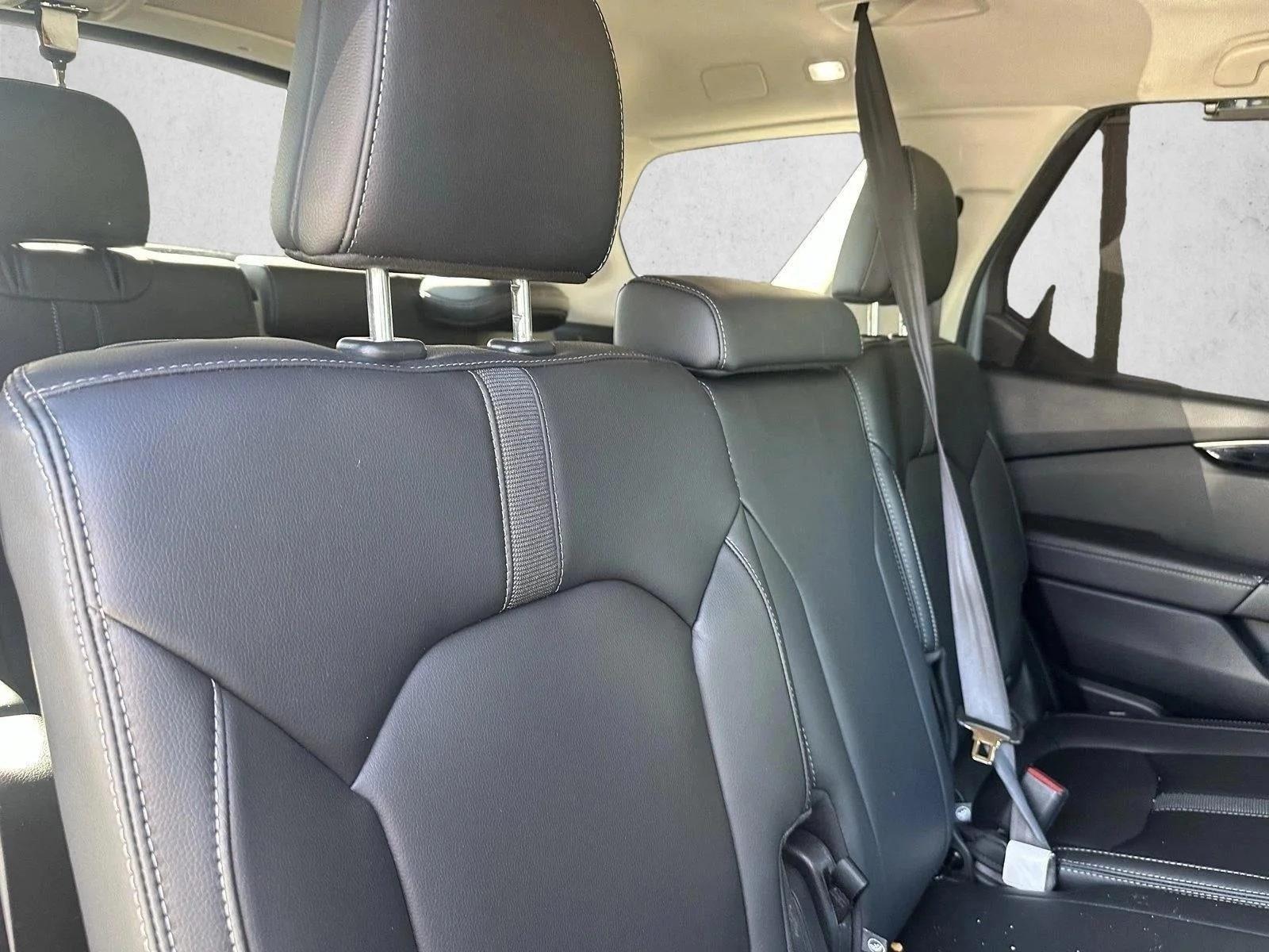 Used 2023 Sonic Gray Pearl Honda Touring image 27