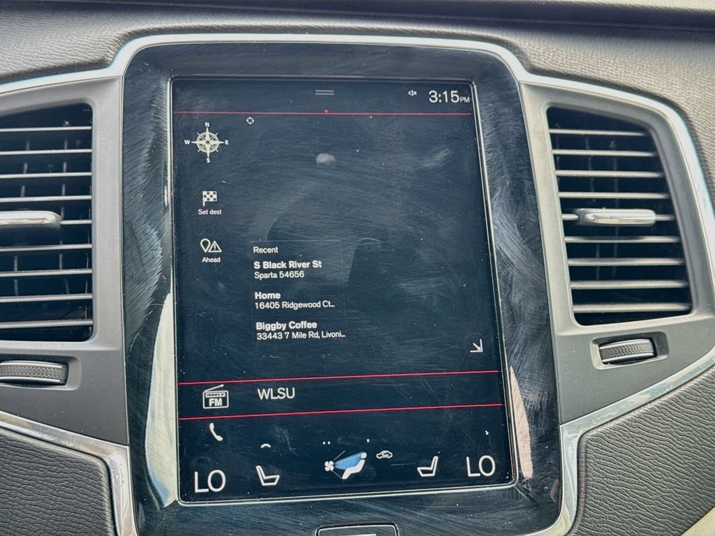 Used 2020 Black Volvo Momentum image 15