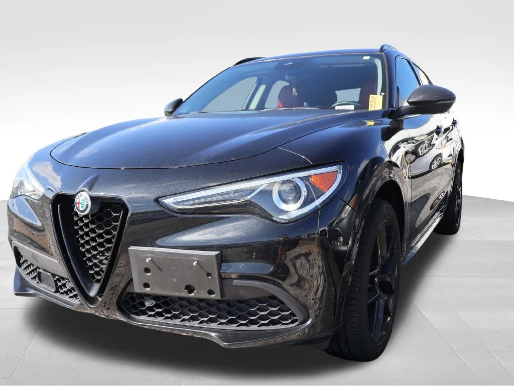Used 2020 Black Alfa Romeo Ti image 2