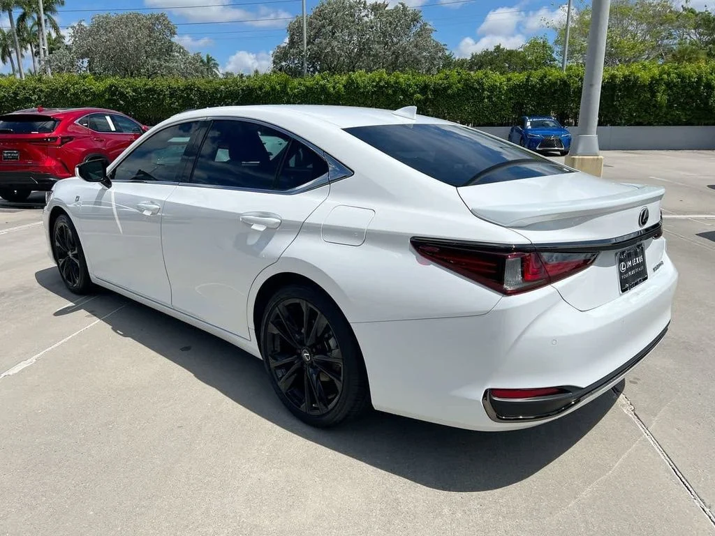 Certified Used 2024 WHITE NOVA GF. Lexus 300h F SPORT Handling image 5
