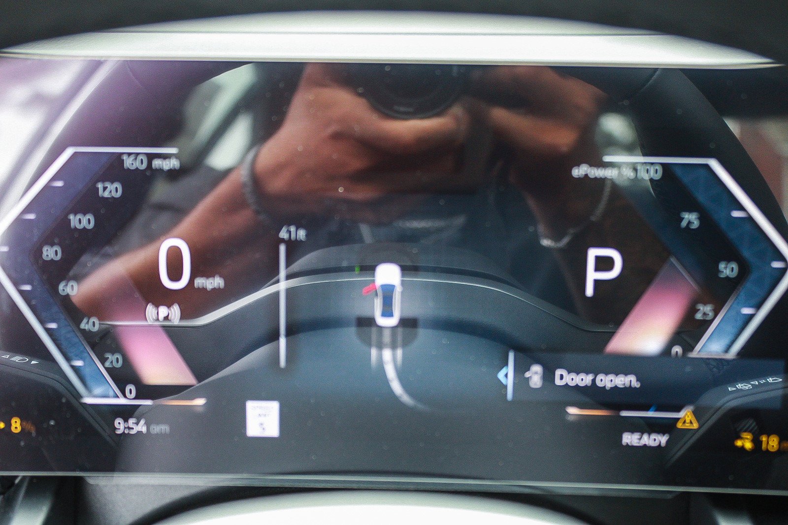 New 2027 Alpine White BMW xDrive40 image 23