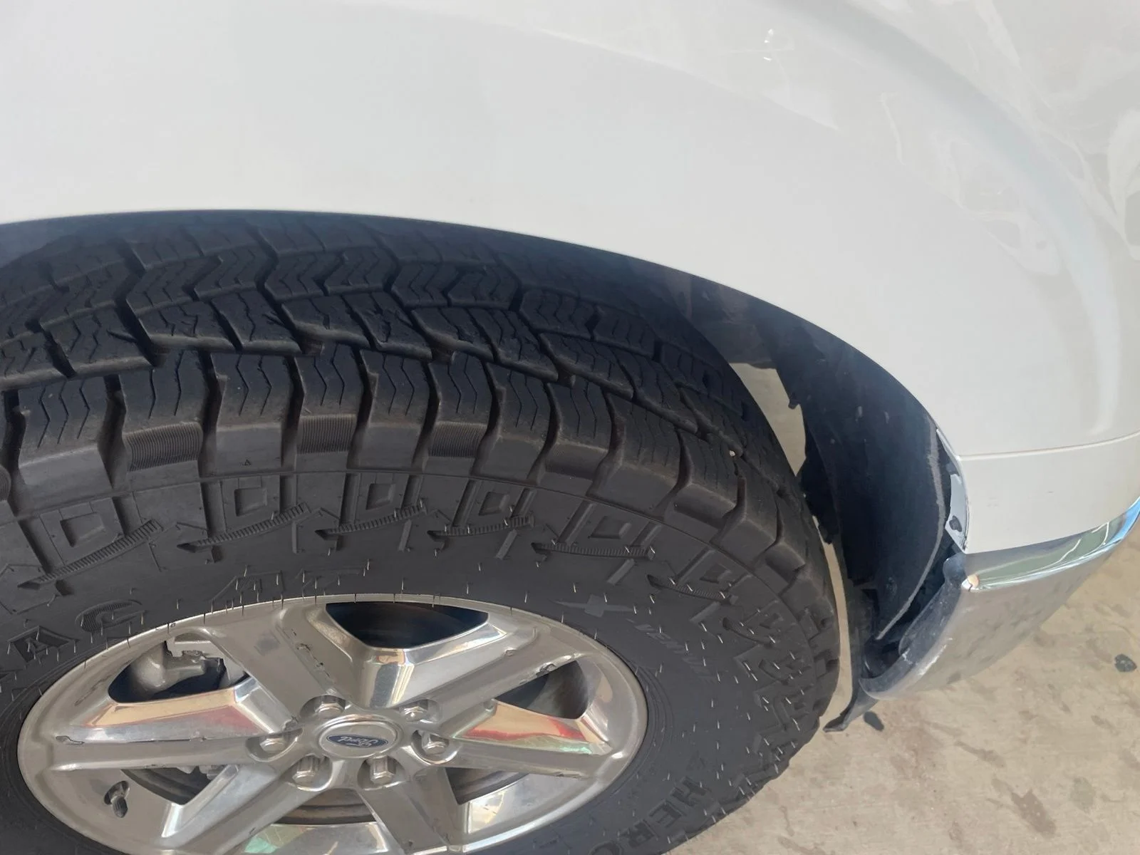 Used 2024 White Ford XLT image 6