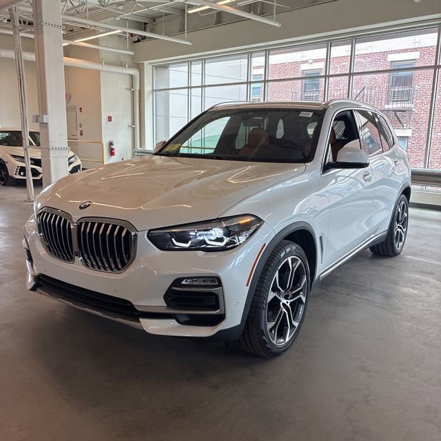 2021 BMW X5 sDrive40i's photo
