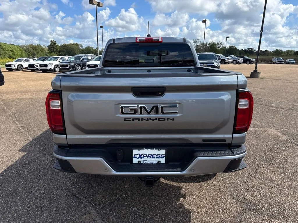 2026 GMC Canyon Elevation - Photo 6