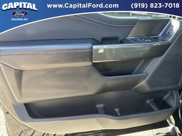 Used 2023 Black Ford XLT image 20