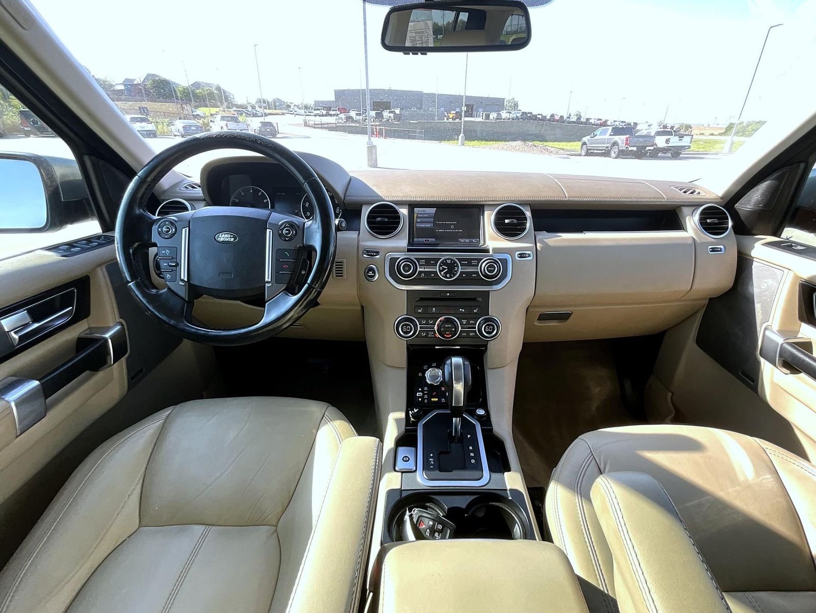 Used 2011 Beige Land Rover V8 image 13