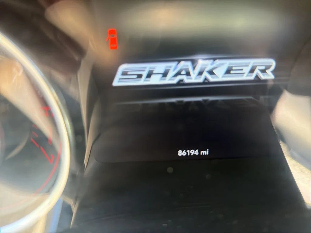 Used 2016 Silver Dodge R/T Shaker image 11