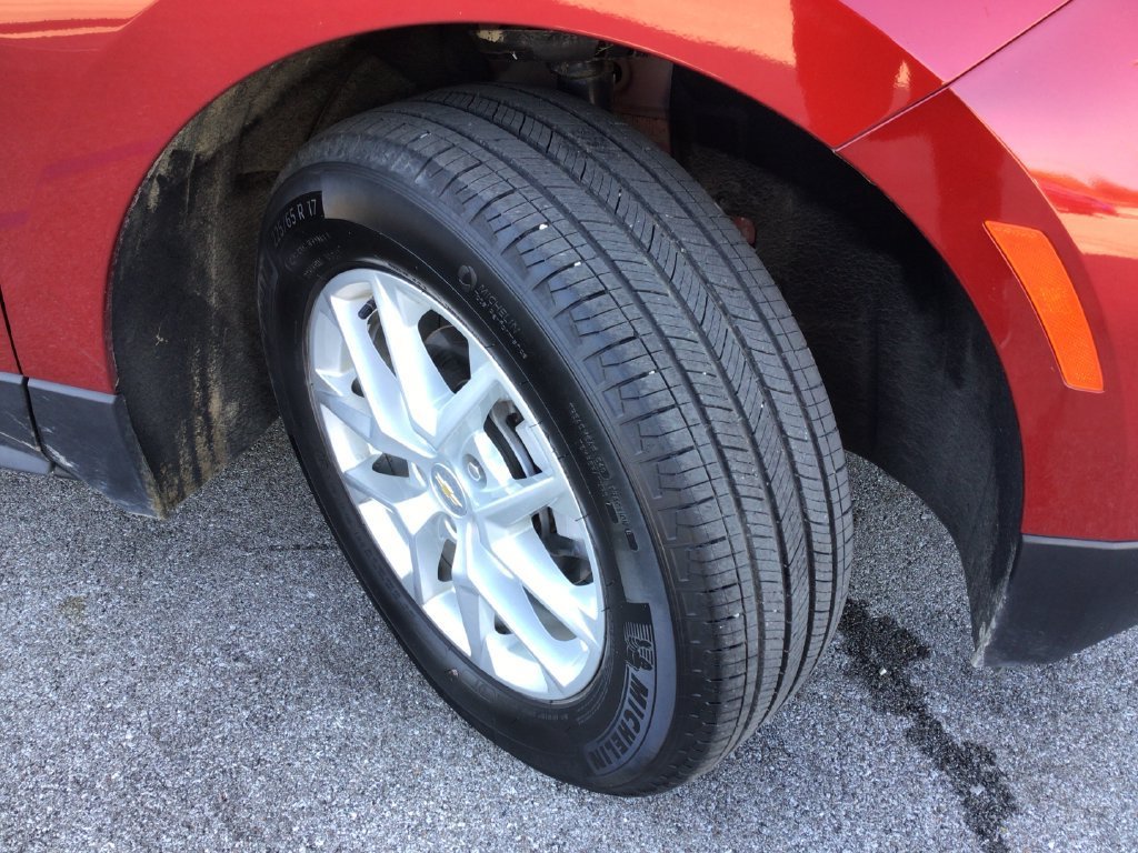 Used 2024 Radiant Red Tintcoat Chevrolet LT image 20