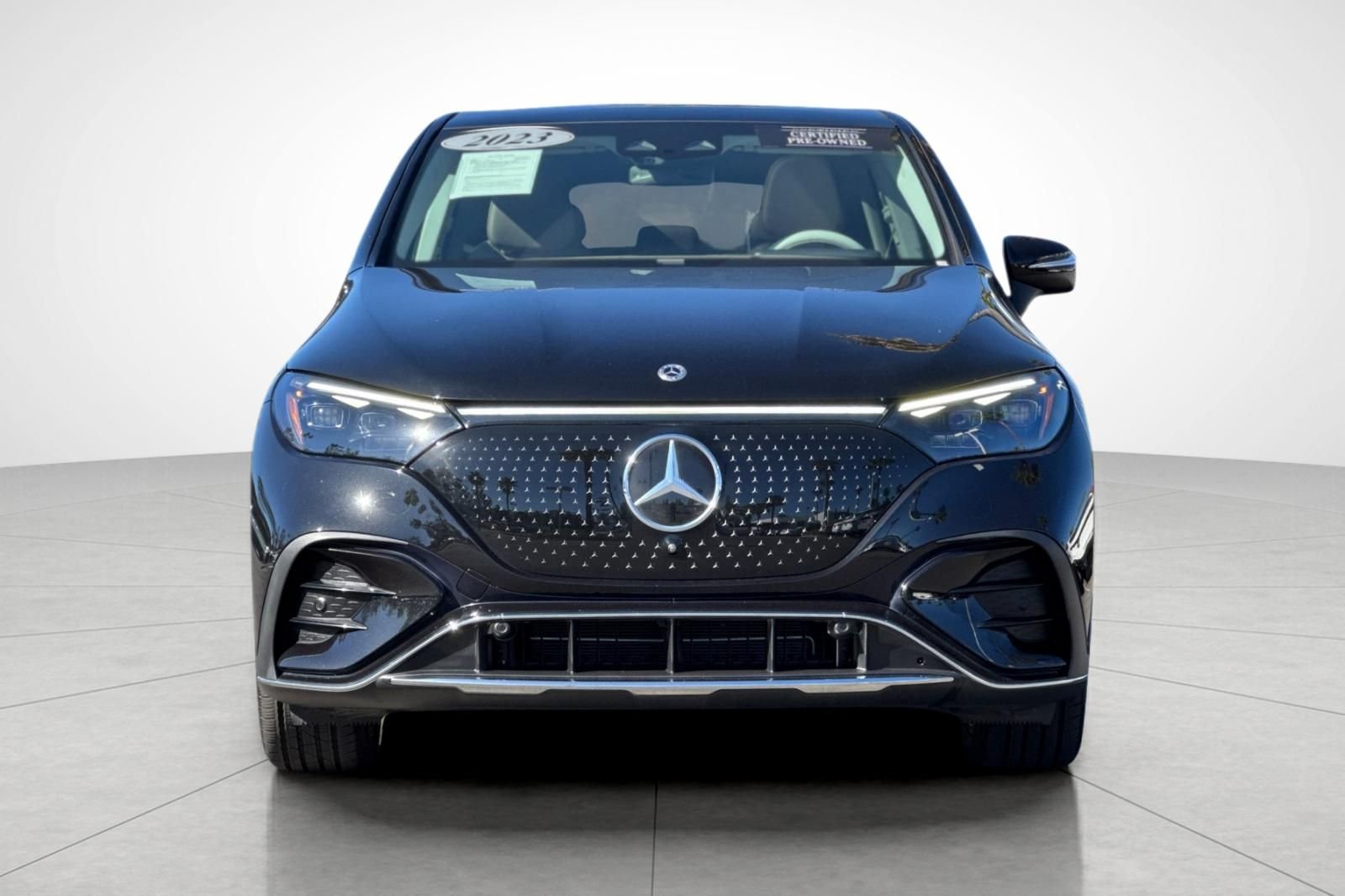 Certified Used 2023 Black Mercedes-Benz 500 SUV image 6