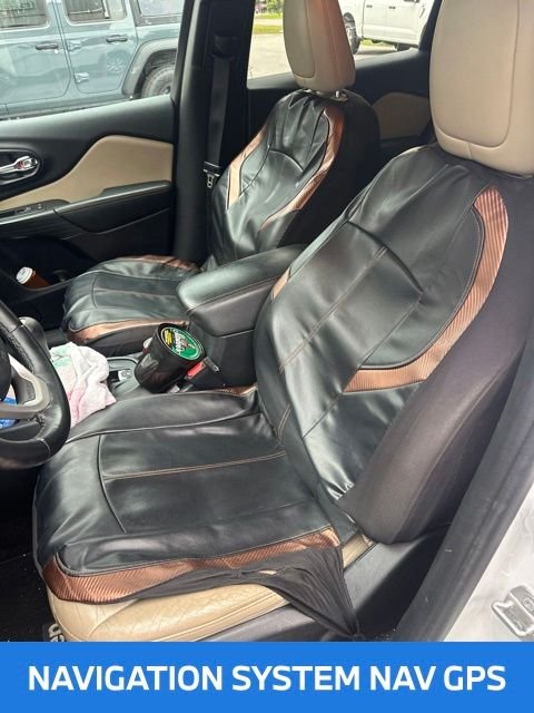 Used 2016 White Jeep Limited image 5