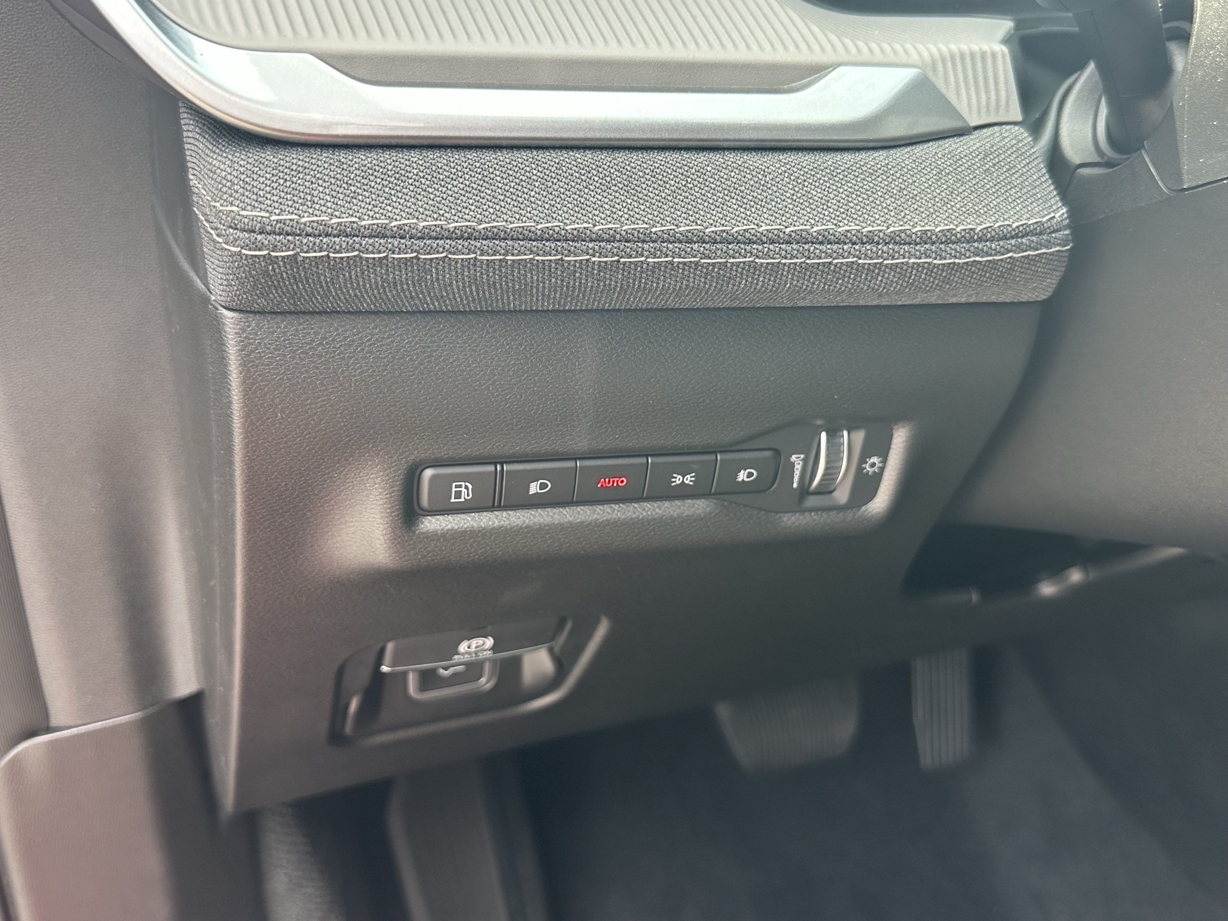 New 2026 Red Hot Pearlcoat Jeep Laredo image 24