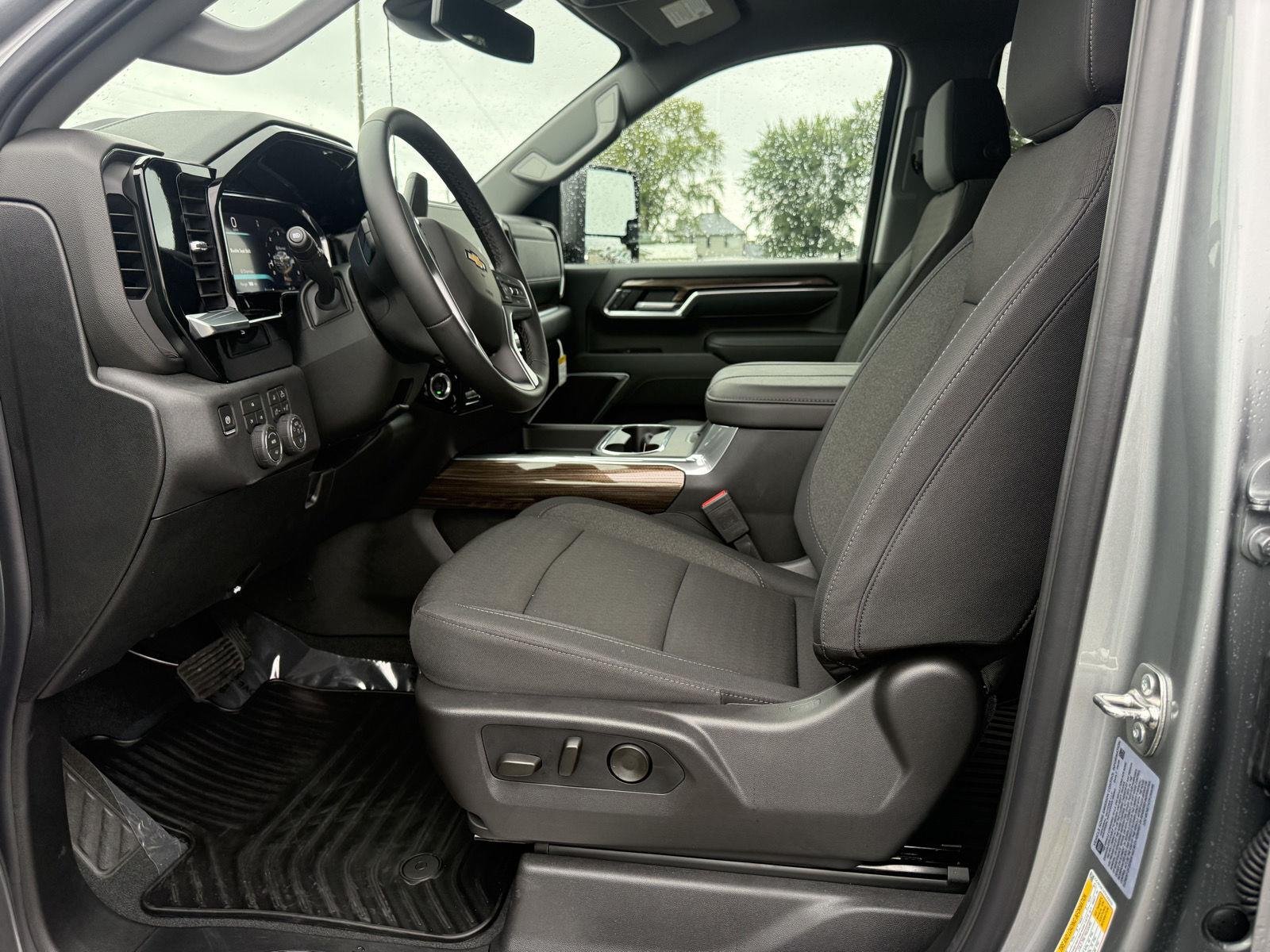 New 2026 Sterling Gray Metallic Chevrolet LT image 11