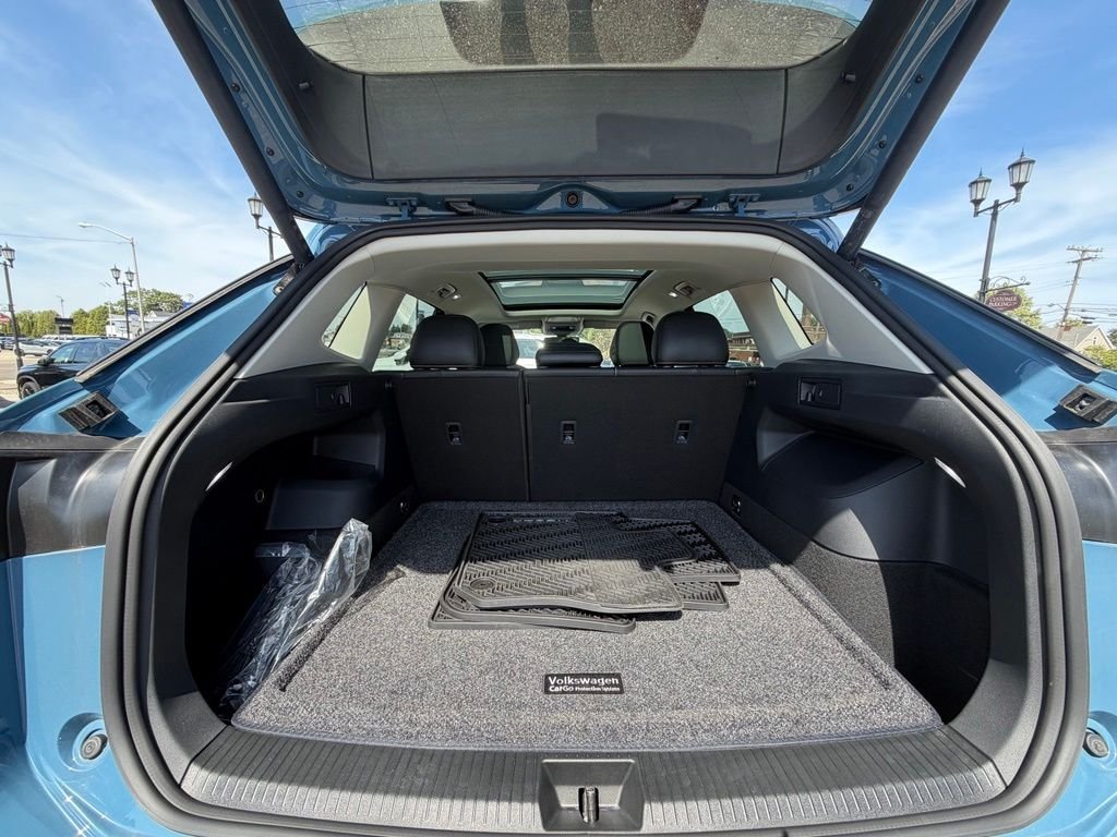 2026 Volkswagen Tiguan SE - Photo 14