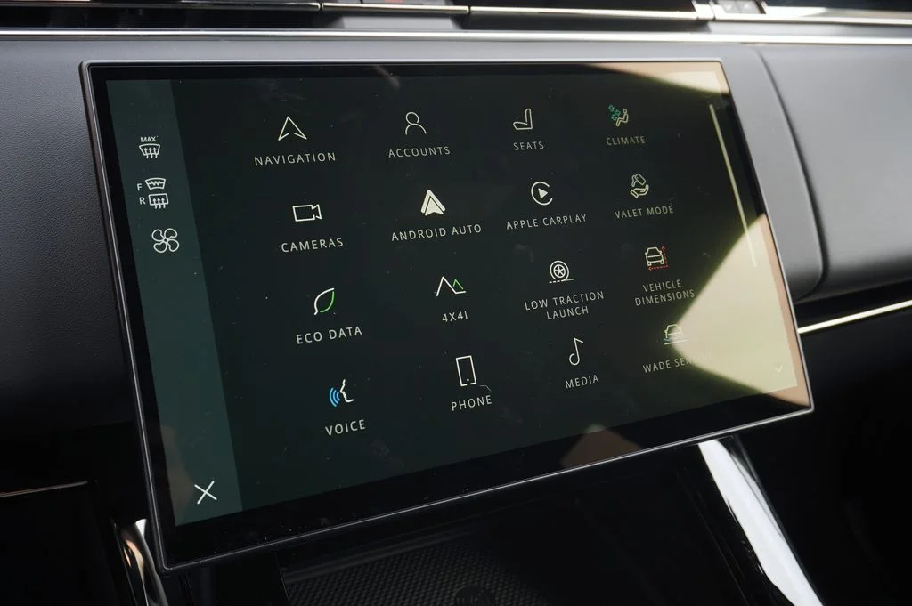 New 2026 Carpathian Grey Land Rover SE image 21