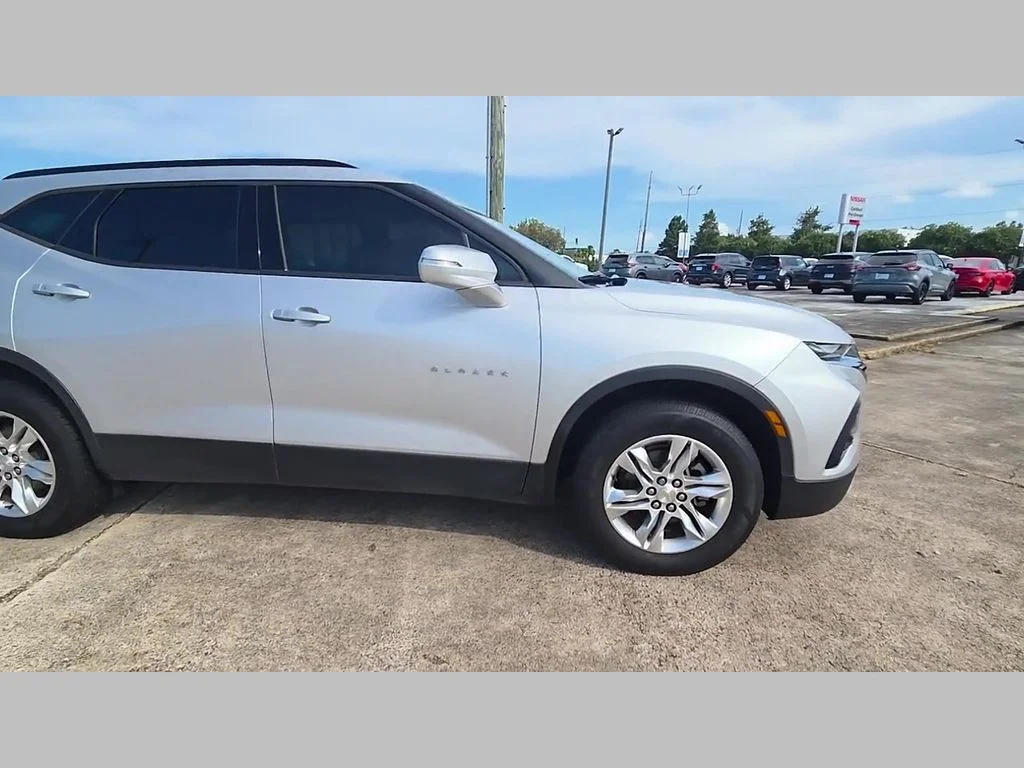 Used 2019 Silver Chevrolet Base image 35