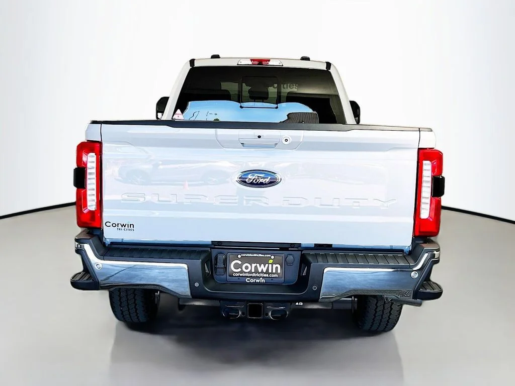 New 2026 Avalanche Ford Lariat image 14