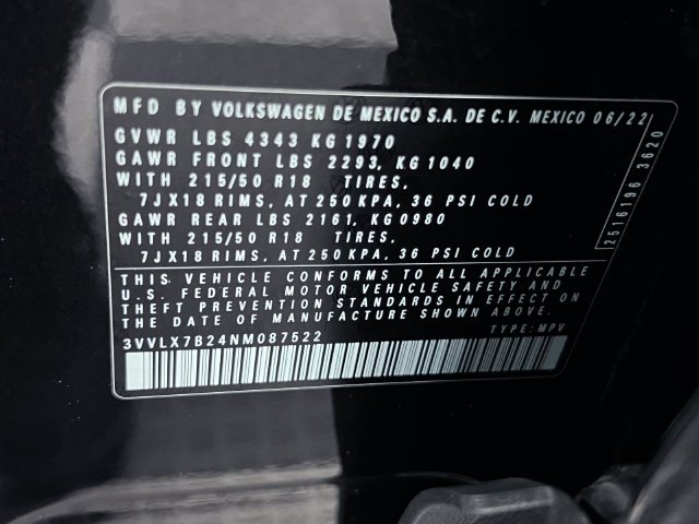 2022 Taos 1.5T SE Black · photo 30