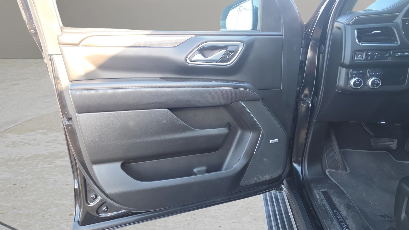 Used 2021 Black GMC AT4 image 32