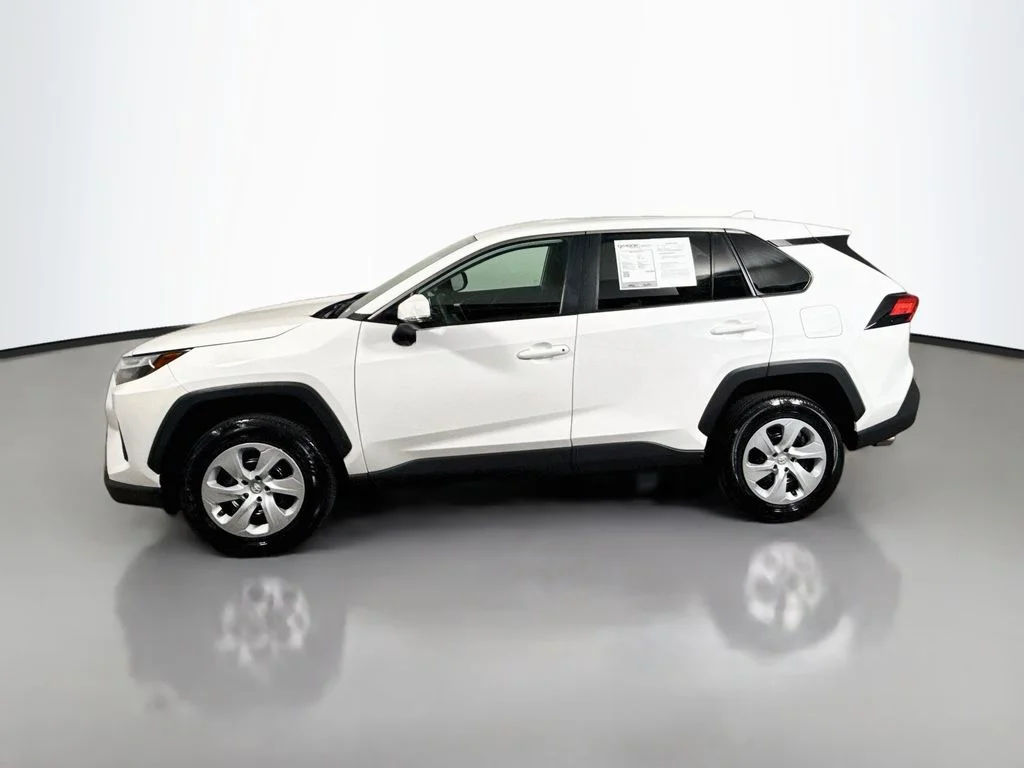 Certified Used 2025 Ice Cap Toyota LE image 4