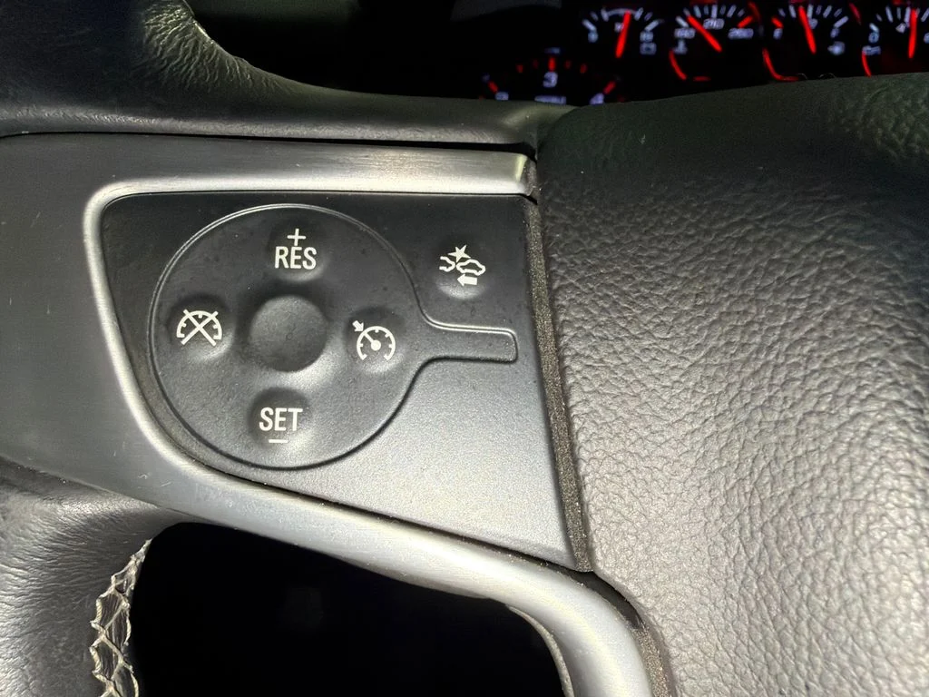 Used 2015 Iridium Metallic GMC SLE image 25