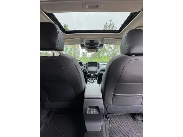 New 2026 MAGNETITE GRAY PEARL Subaru Limited image 33