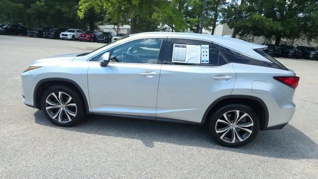 Used 2017  Lexus 350 image 5