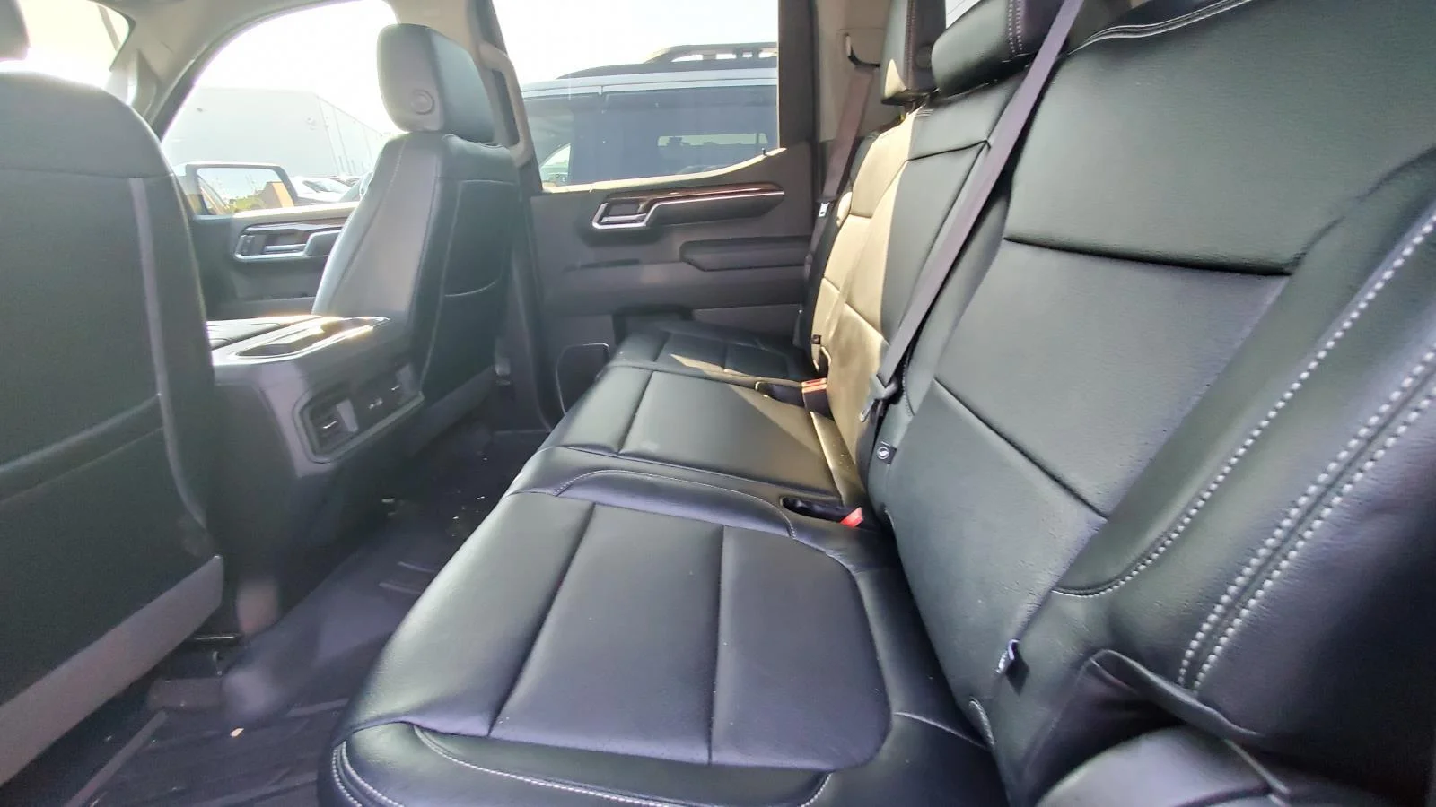 Used 2022 Black Chevrolet LT image 5