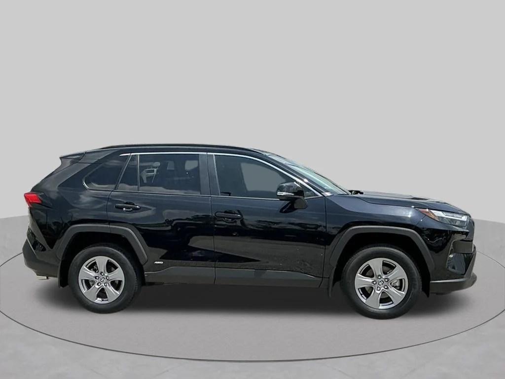 Used 2025 Black Toyota XLE image 12