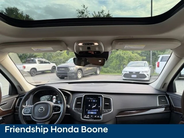 Used 2019 White Volvo T6 Momentum image 47