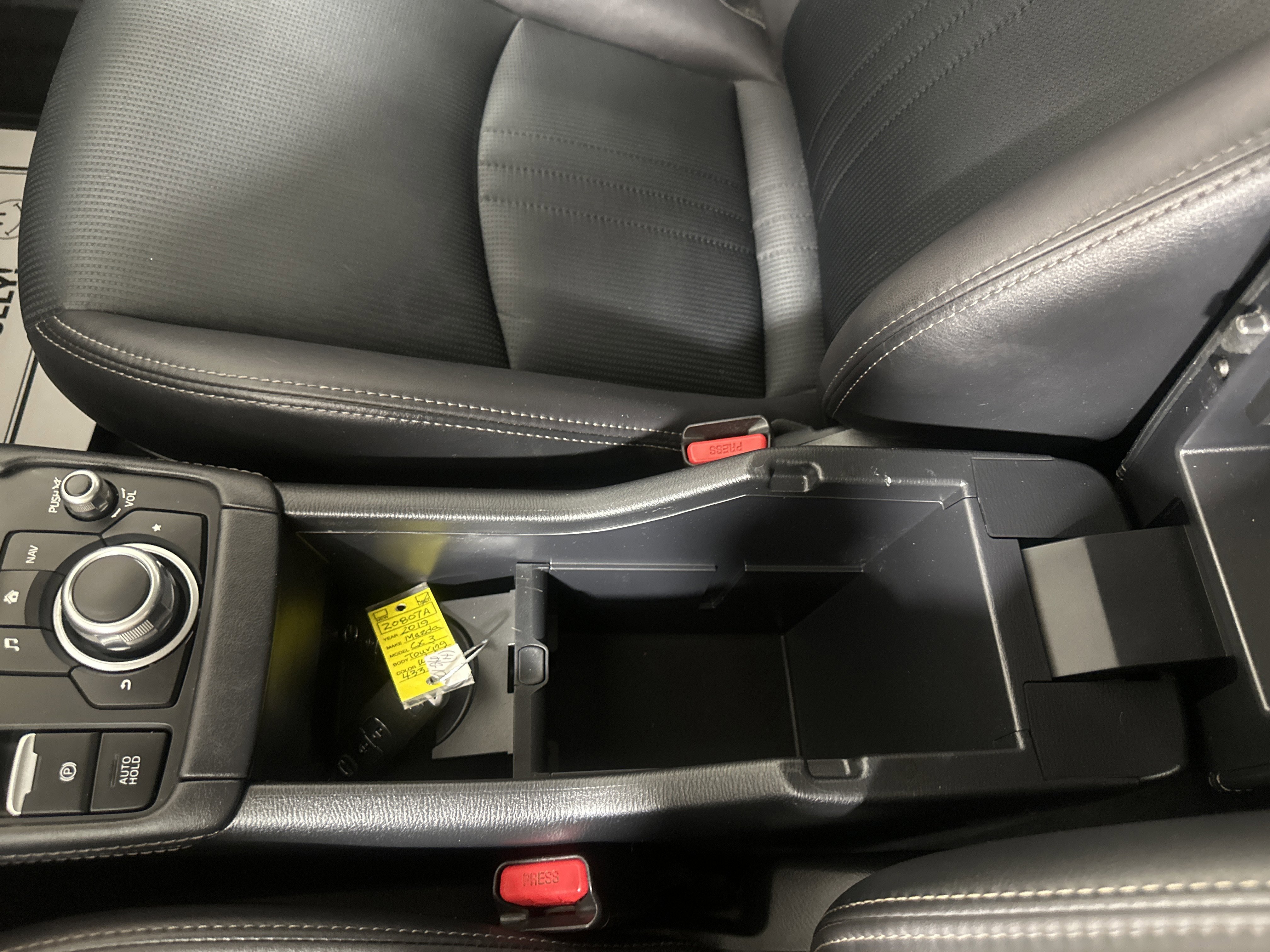 Used 2019 Ceramic Metallic Mazda Touring image 21